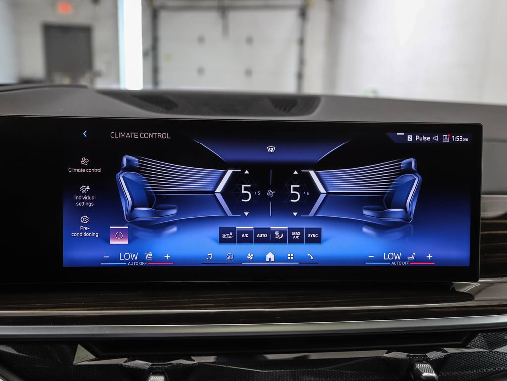Certified 2026 BMW X7 xDrive40i AWD/4WD image 18