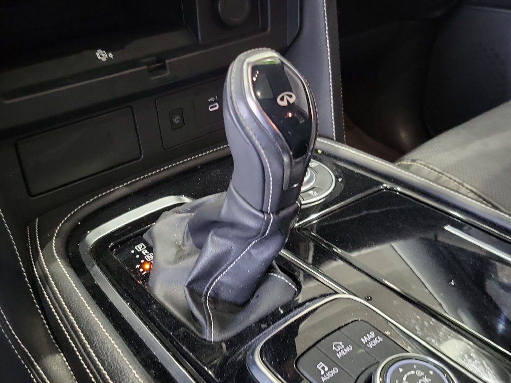 Used 2022 INFINITI QX80 Premium Select w/ All-Season Package RWD image 31
