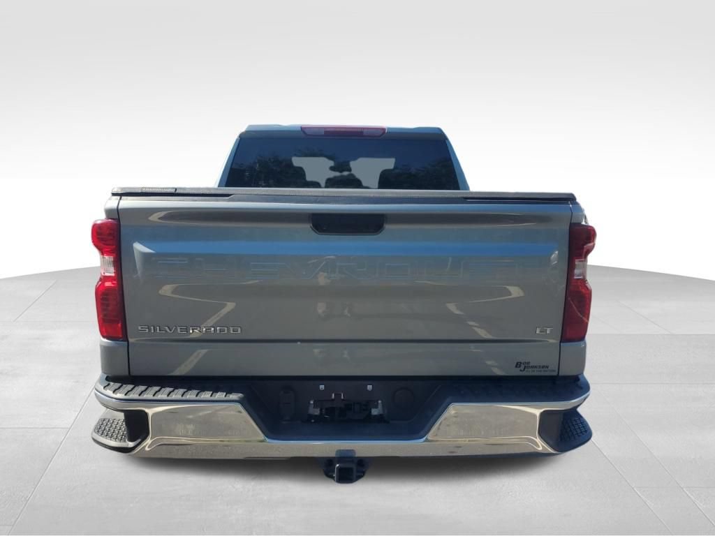 Used 2024 Chevrolet Silverado 1500 LT AWD/4WD image 4