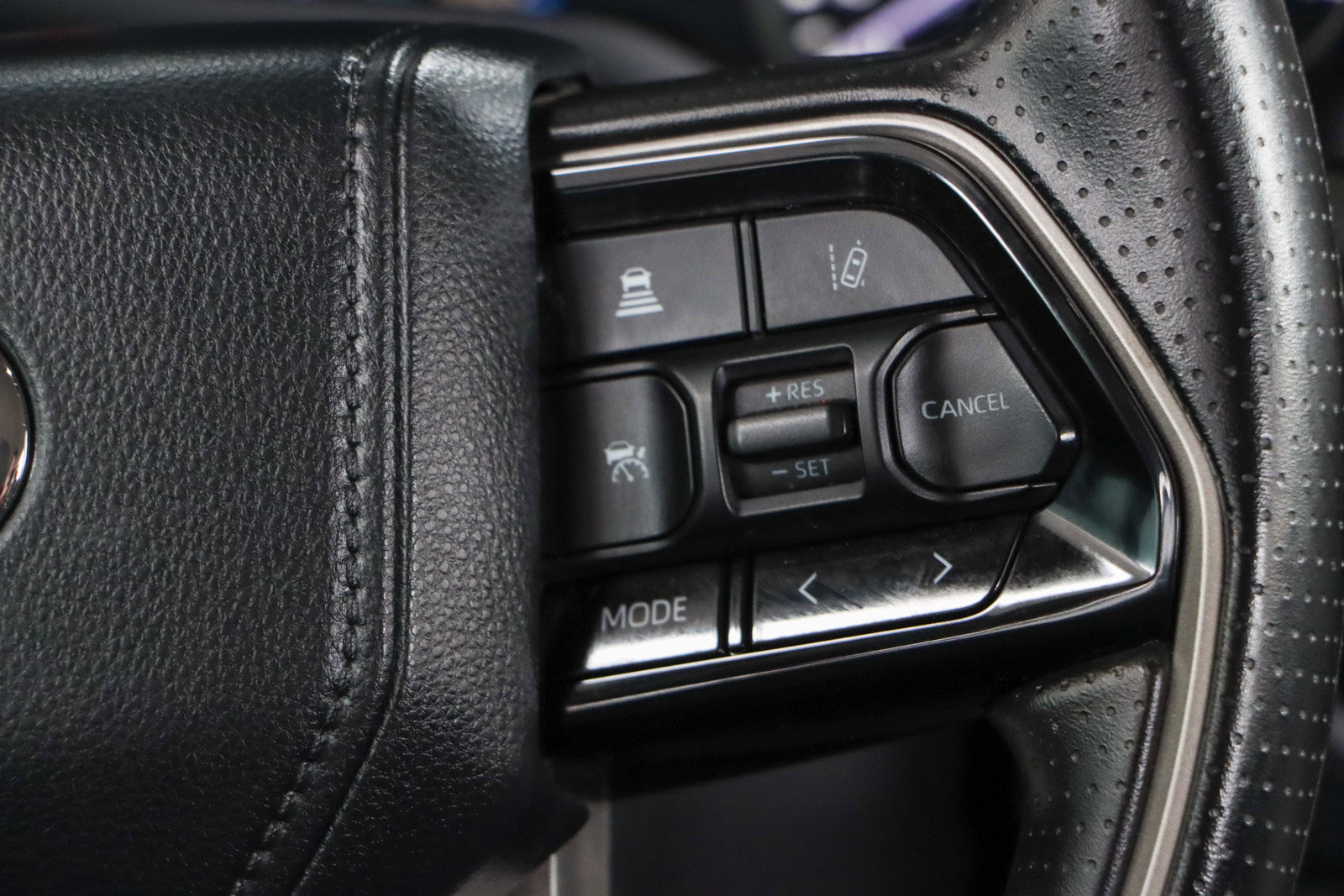 Used 2024 Toyota Tundra SR5 AWD/4WD image 16