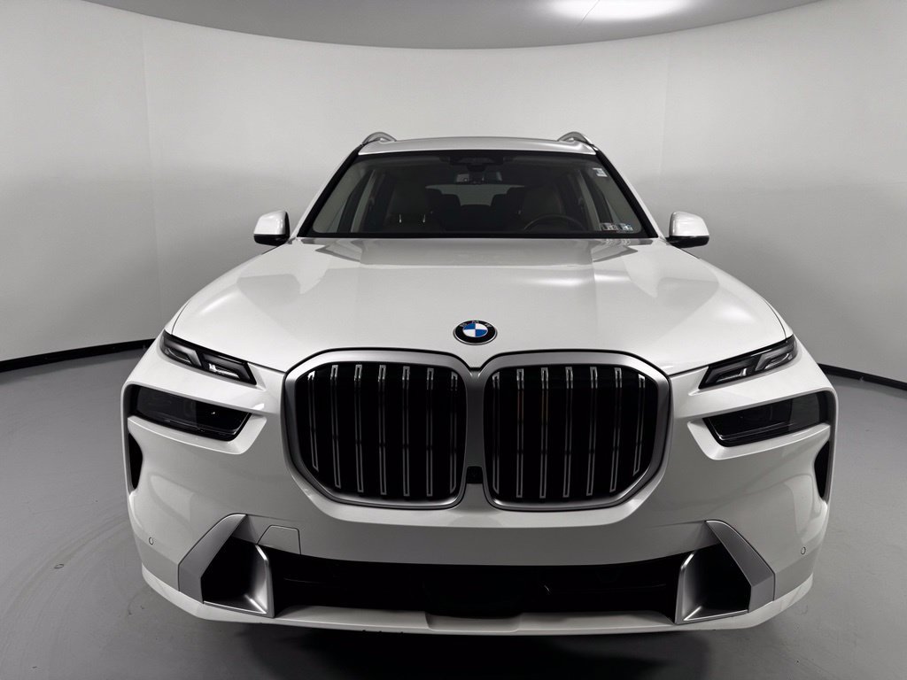 Certified 2023 BMW X7 xDrive40i w/ Executive Package AWD/4WD image 3
