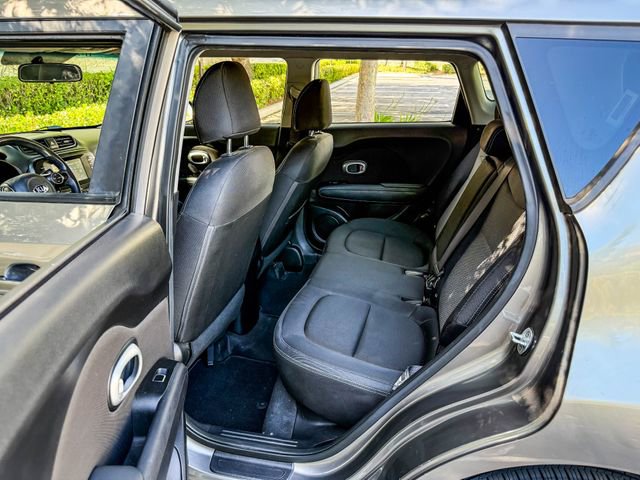 Used 2019 Kia Soul + FWD image 9