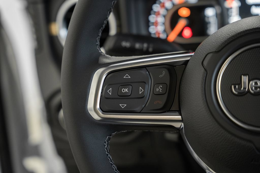 New 2026 Jeep Wrangler Unlimited Sahara AWD/4WD image 30
