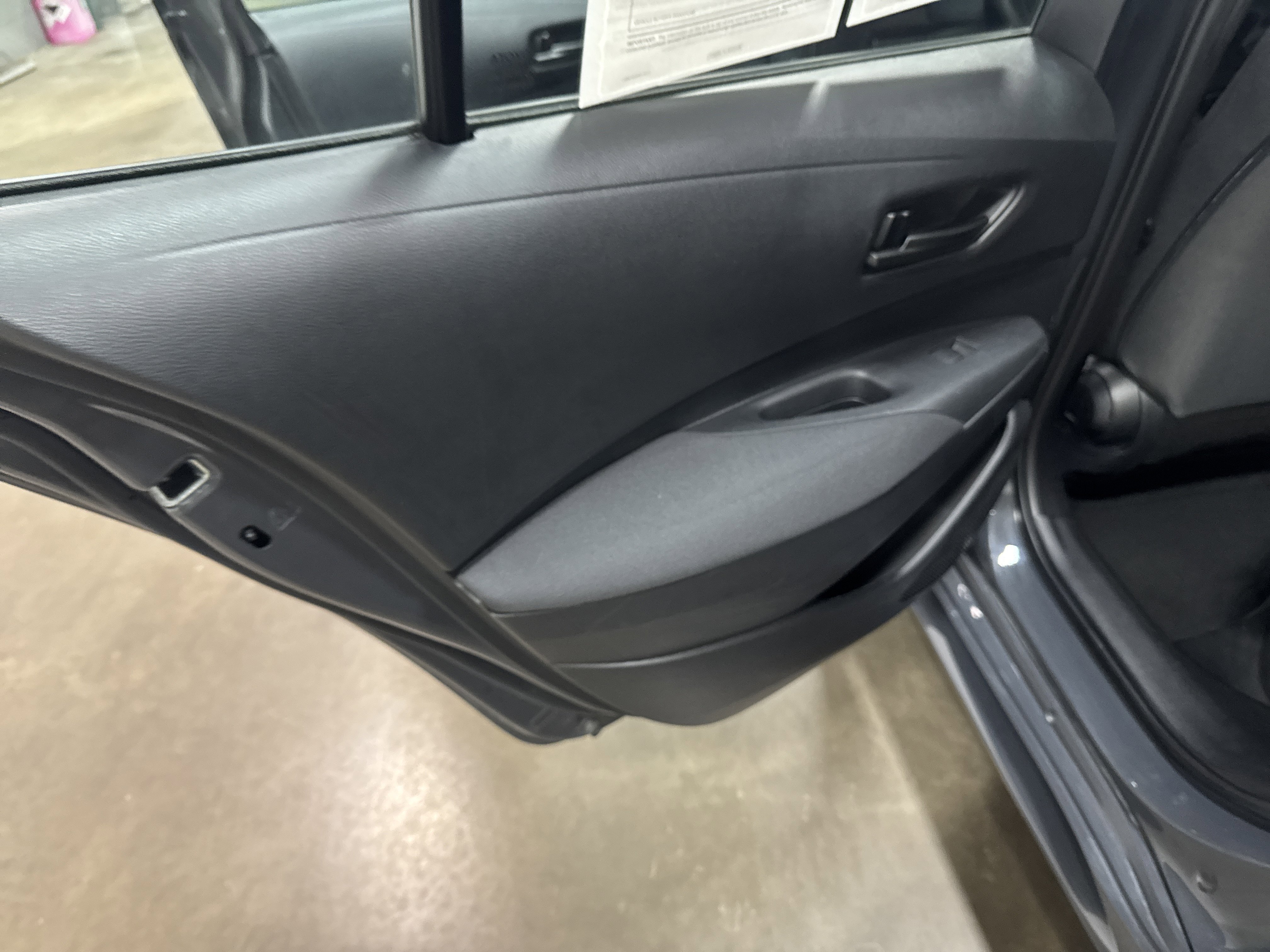 Used 2024 Toyota Corolla LE FWD image 31