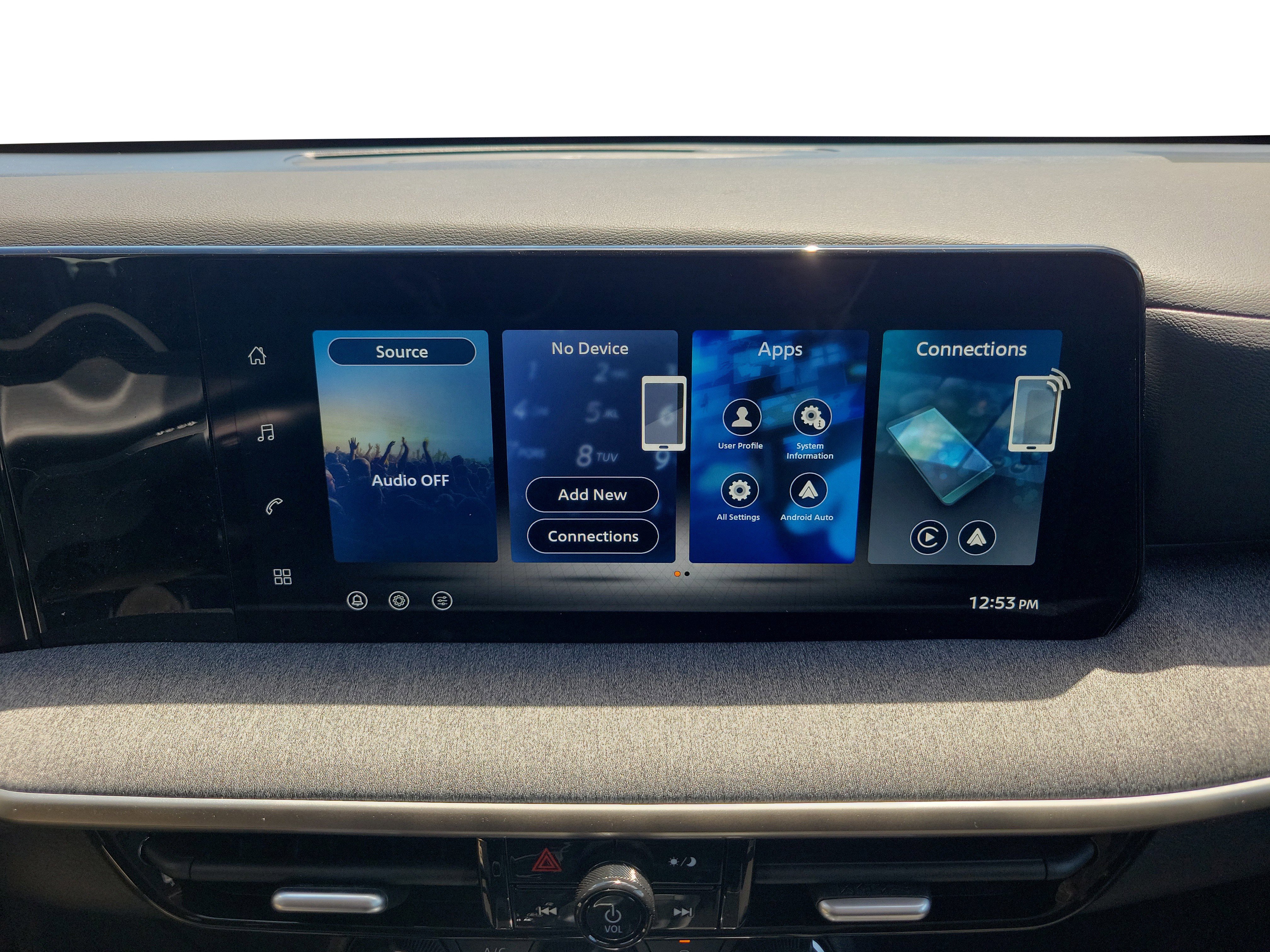 New 2026 Nissan Kicks S FWD image 19