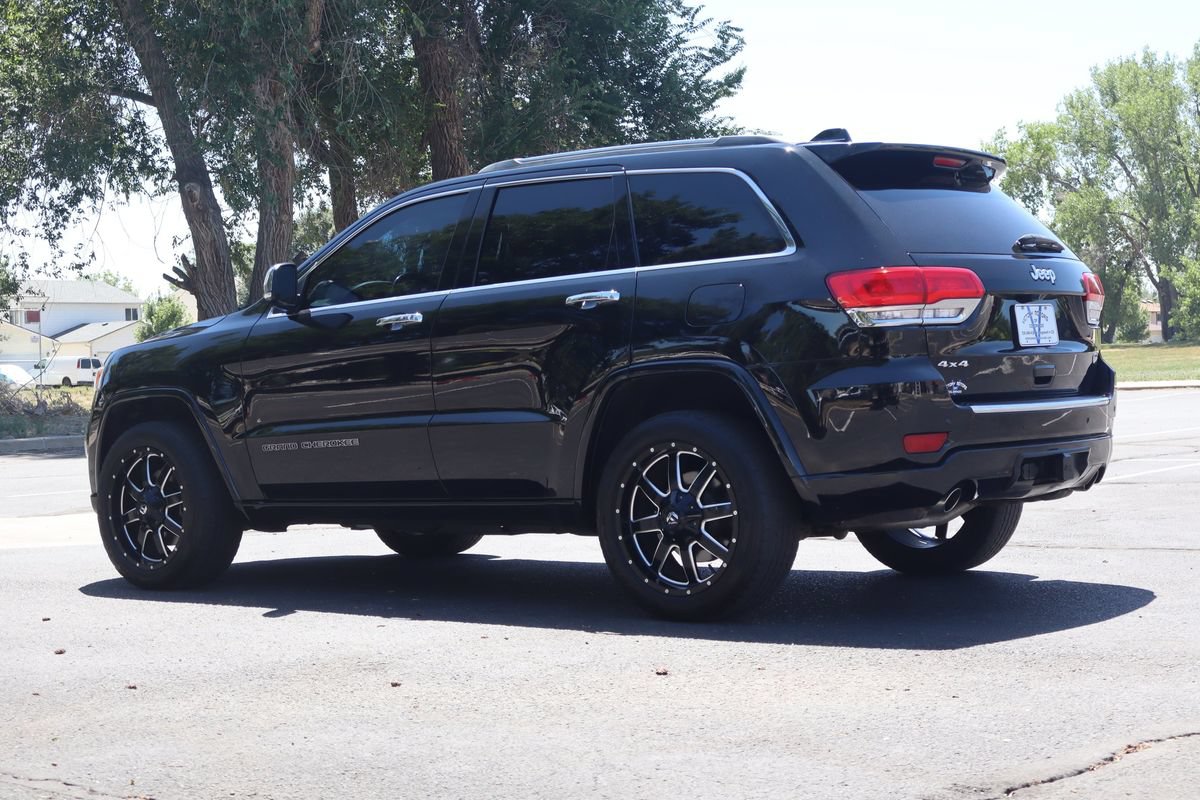Used 2018 Jeep Grand Cherokee Overland AWD/4WD image 7