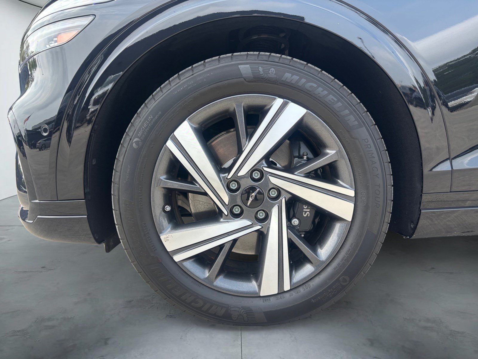 New 2026 Genesis GV70 3.5T Sport Advanced AWD/4WD image 14
