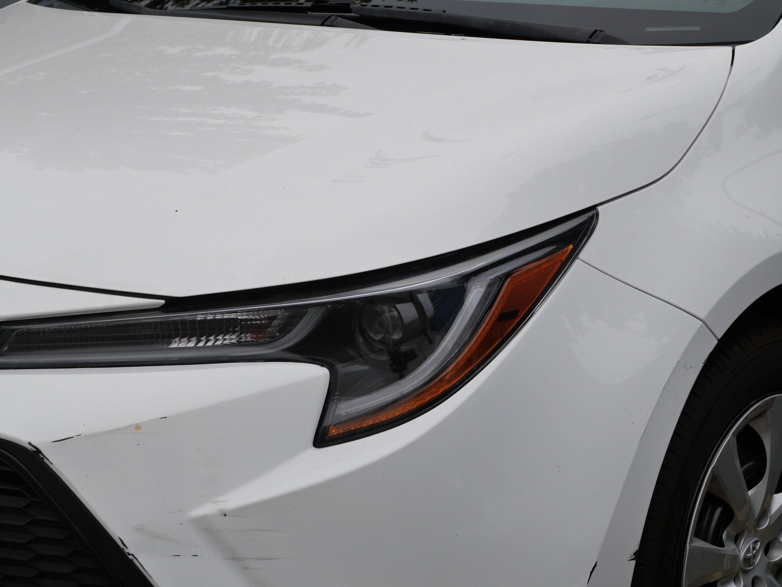 Used 2021 Toyota Corolla LE FWD image 4