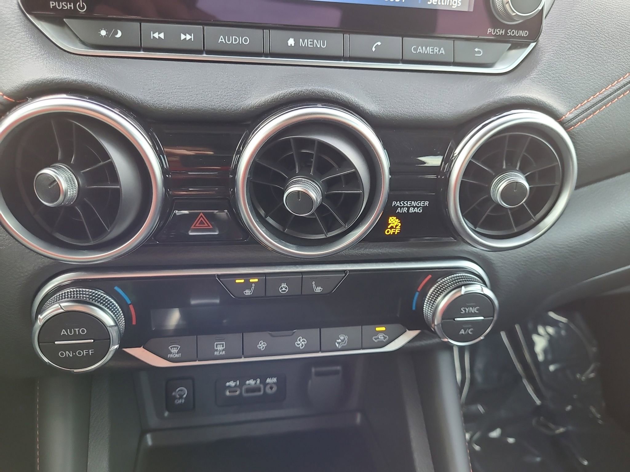 Used 2024 Nissan Sentra SR w/ SR Premium Package image 21