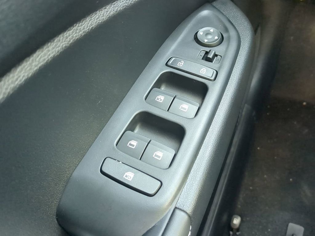 New 2025 Hyundai Venue Limited image 27