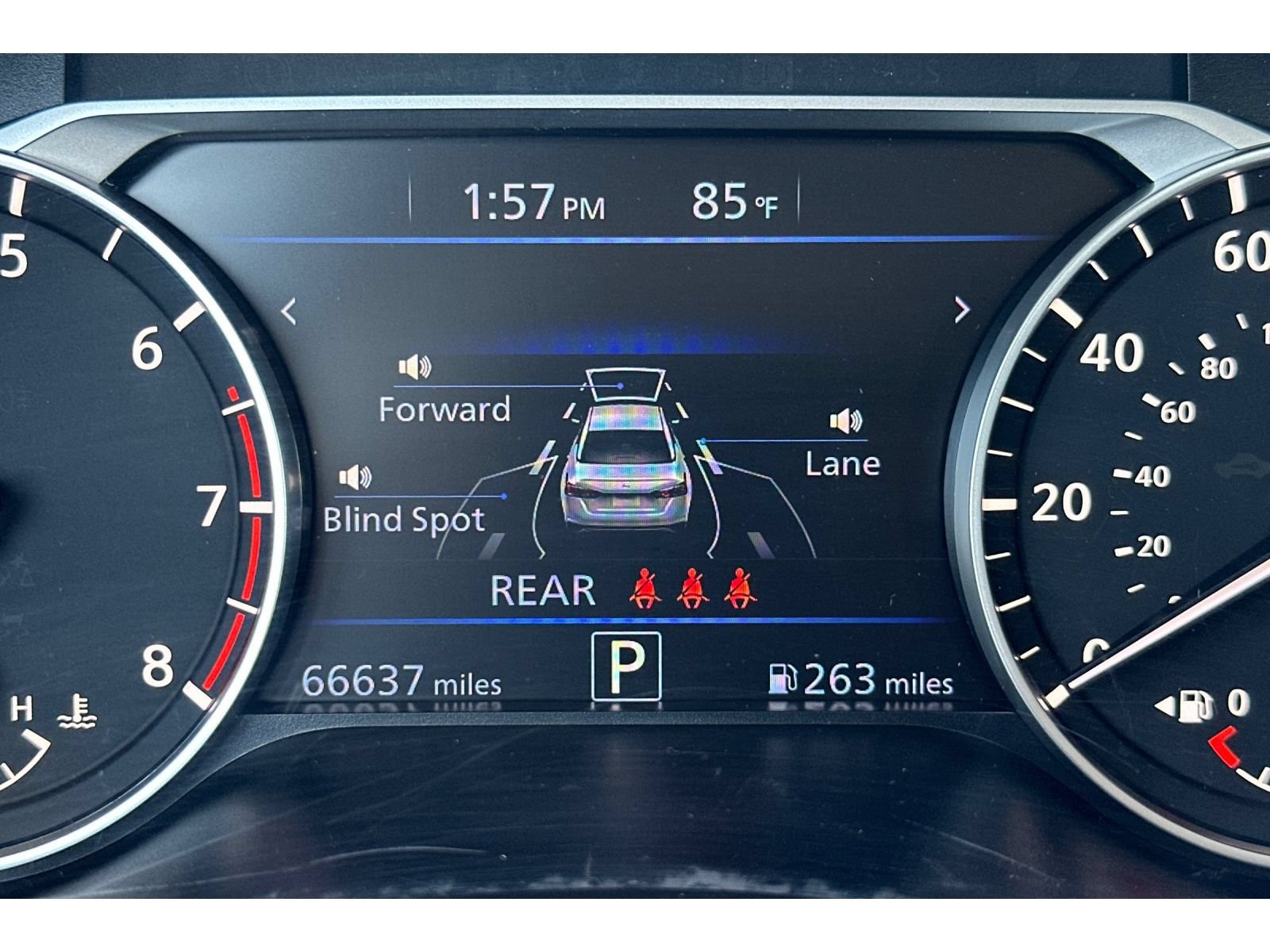 Used 2023 Nissan Altima 2.5 SV FWD image 40
