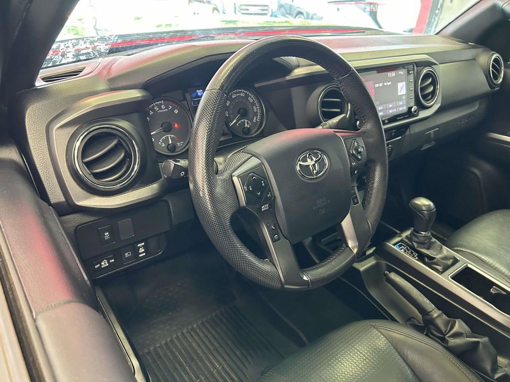Certified 2020 Toyota Tacoma TRD Off-Road w/ TRD Premium Off Road Package AWD/4WD image 17