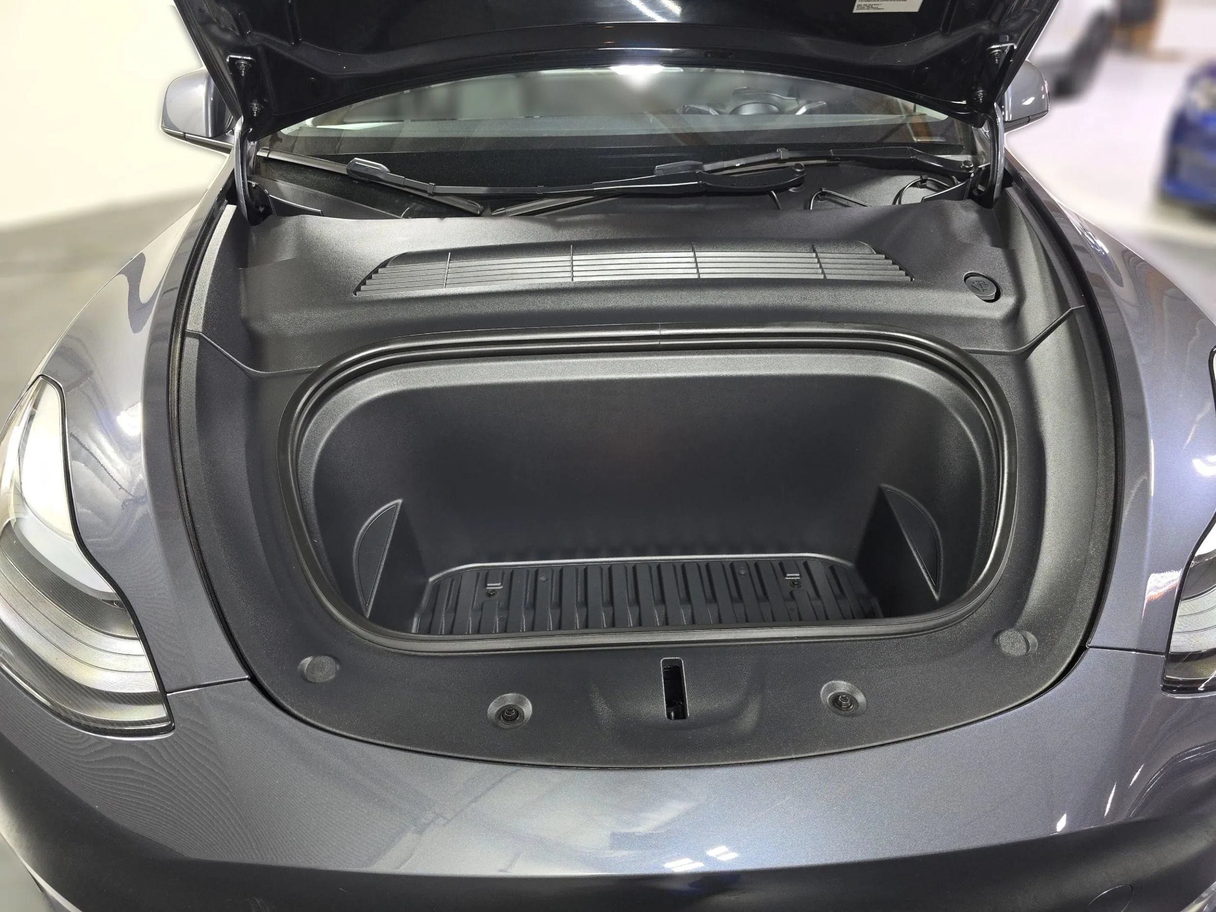 Used 2023 Tesla Model Y Long Range AWD/4WD image 16