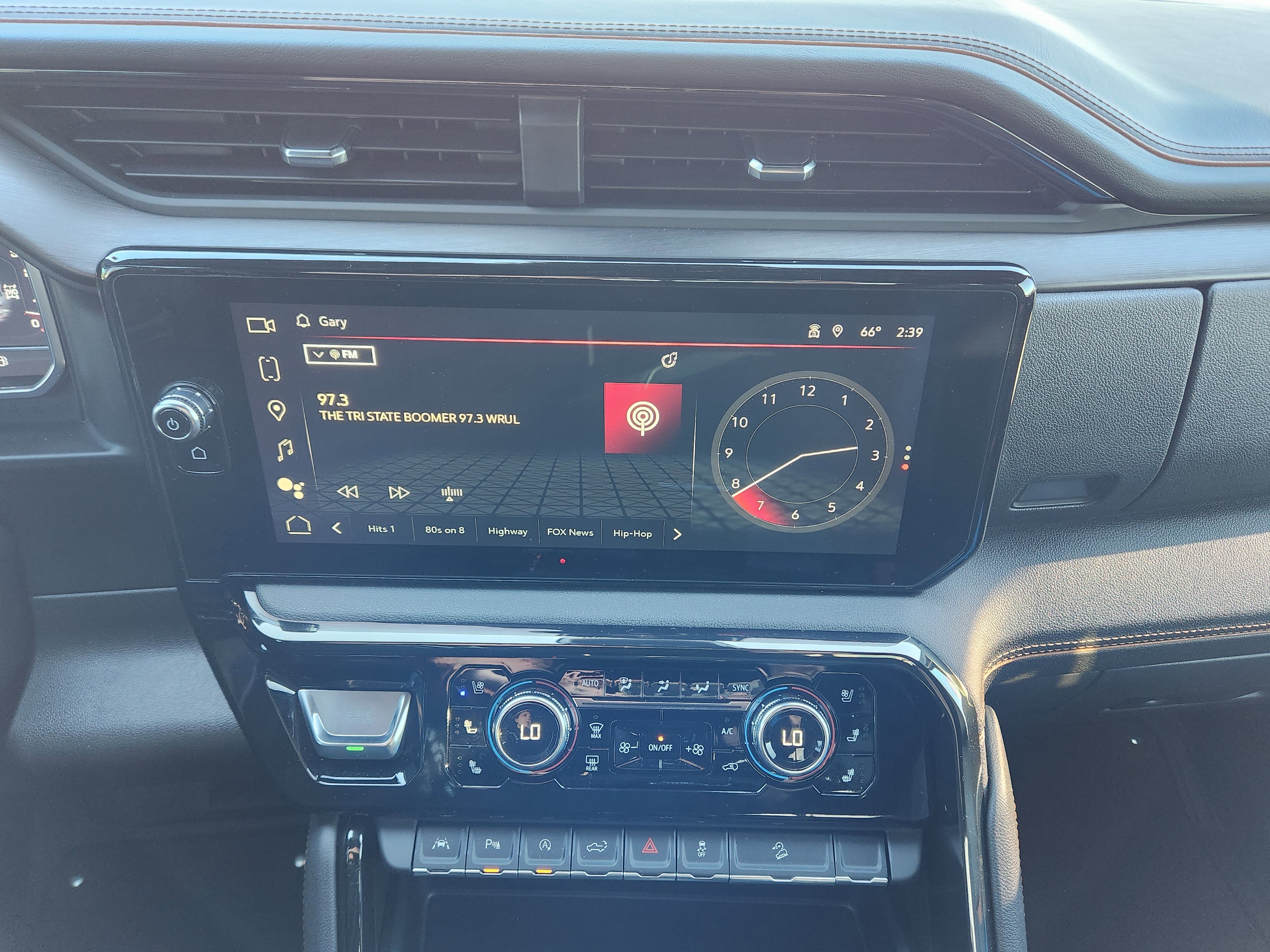 Used 2025 GMC Sierra 1500 AT4 w/ AT4 Premium Package image 18