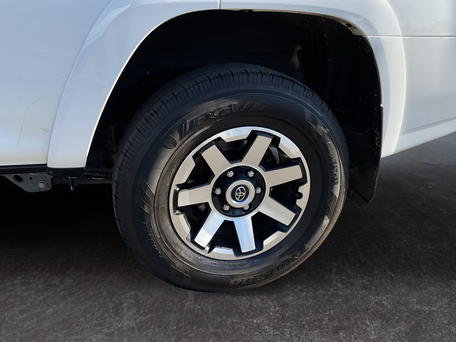 Used 2023 Toyota 4Runner TRD Off-Road AWD/4WD image 9