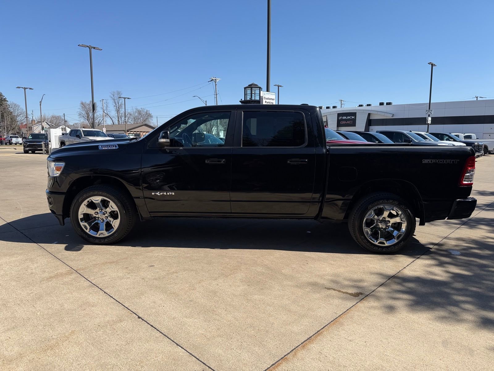 Used 2022 RAM 1500 Big Horn AWD/4WD image 8