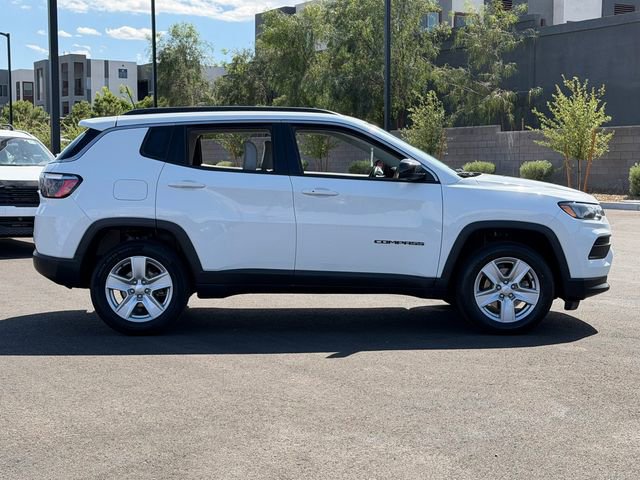 Used 2022 Jeep Compass Latitude w/ Convenience Group AWD/4WD image 7