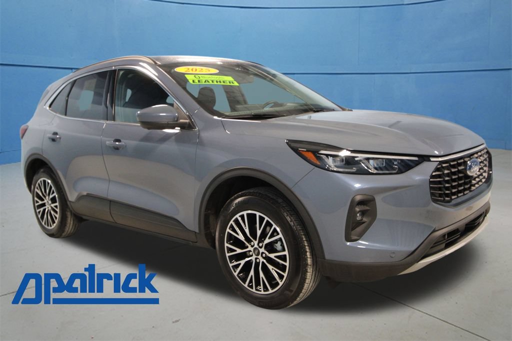 Used 2025 Ford Escape SE w/ PHEV Premium Package