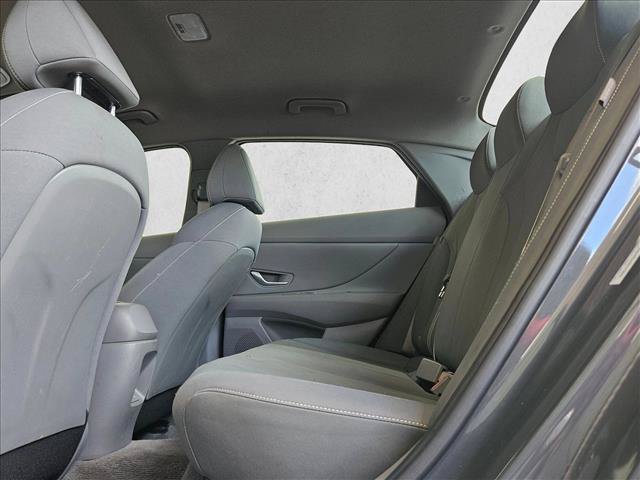 Used 2025 Hyundai Elantra Sport FWD image 18