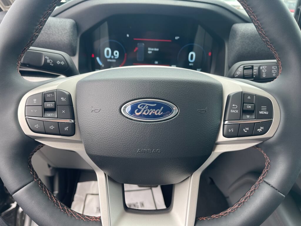 New 2026 Ford Explorer Active w/ Active Comfort Package AWD/4WD image 16