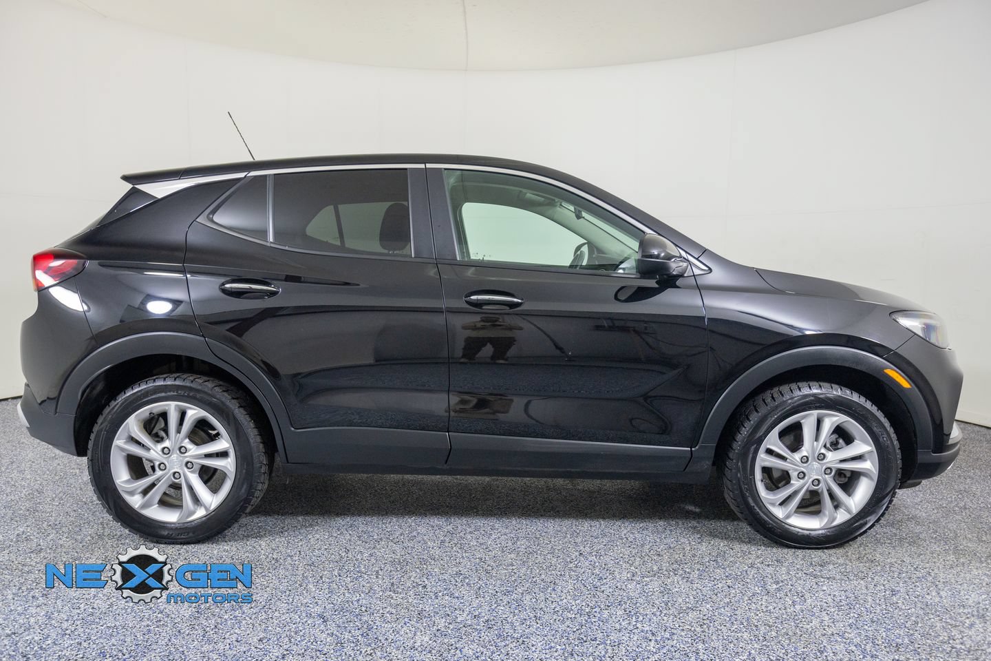 Used 2022 Buick Encore GX Preferred w/ Cold Weather Comfort Package AWD/4WD image 8