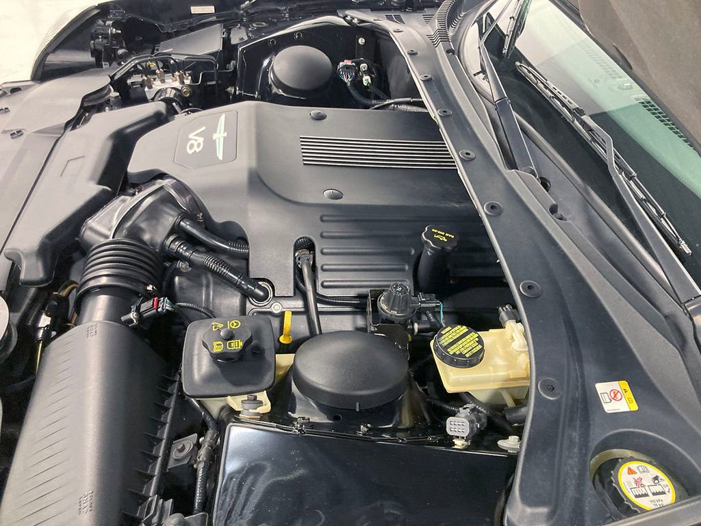 Used 2003 Ford Thunderbird image 31