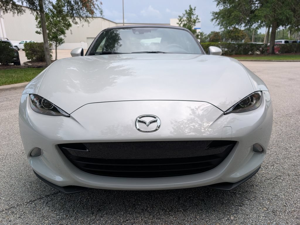 Used 2018 MAZDA MX-5 Miata Grand Touring RWD image 2