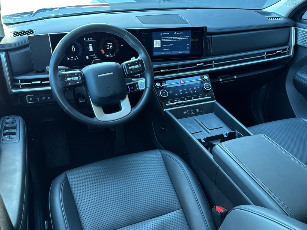 Used 2025 Hyundai Santa Fe SEL image 2