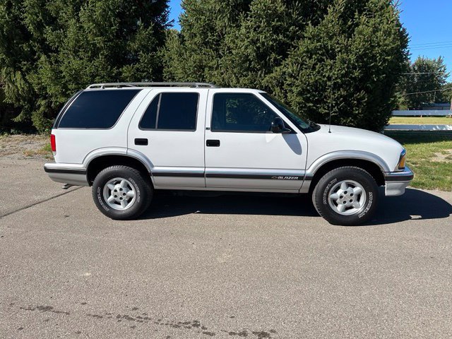Used 1996 Chevrolet Blazer 4WD 4-Door image 5