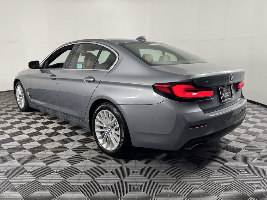 Used 2023 BMW 530i xDrive w/ Convenience Package AWD/4WD image 8