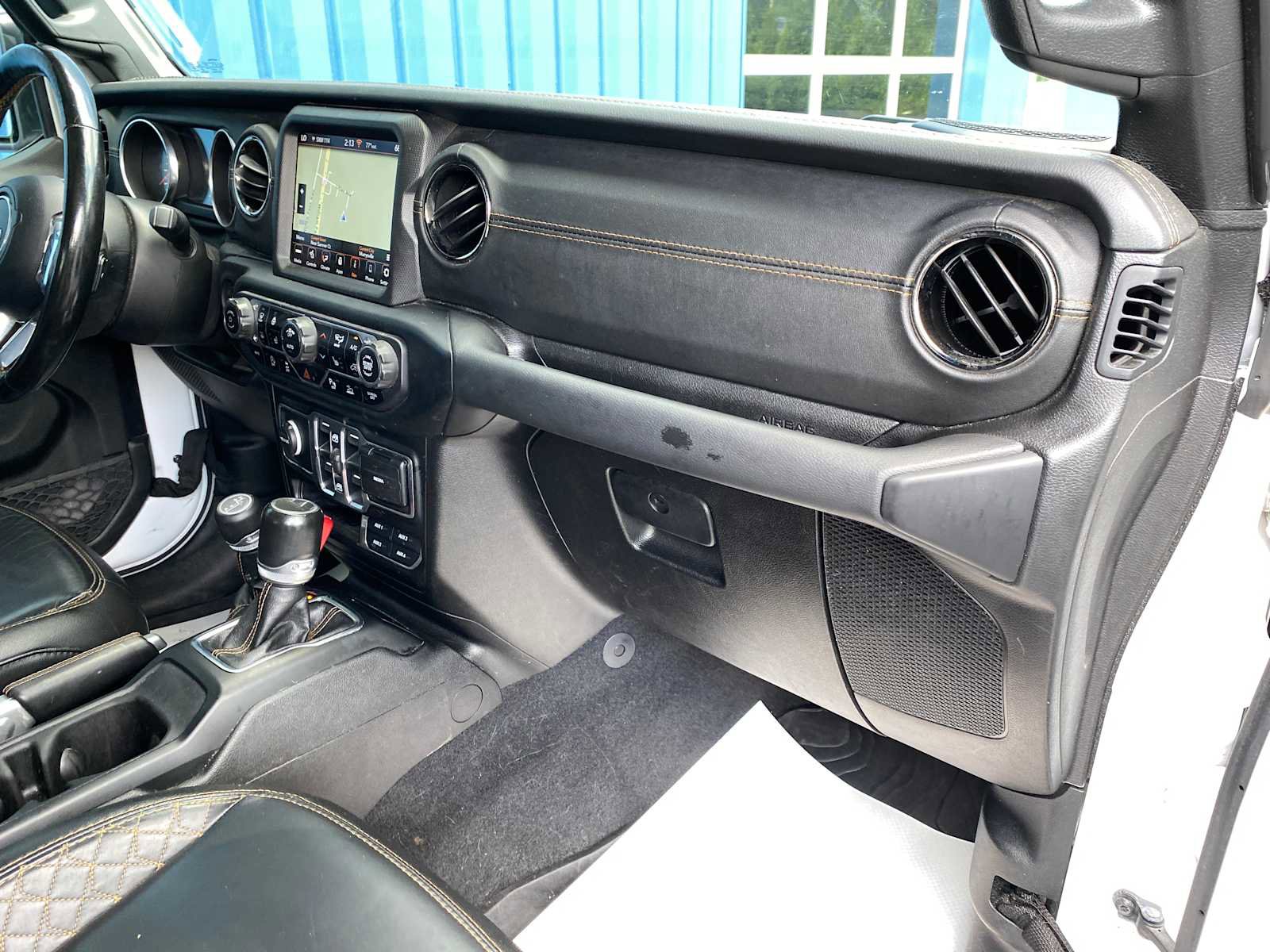 Used 2021 Jeep Gladiator Overland image 24