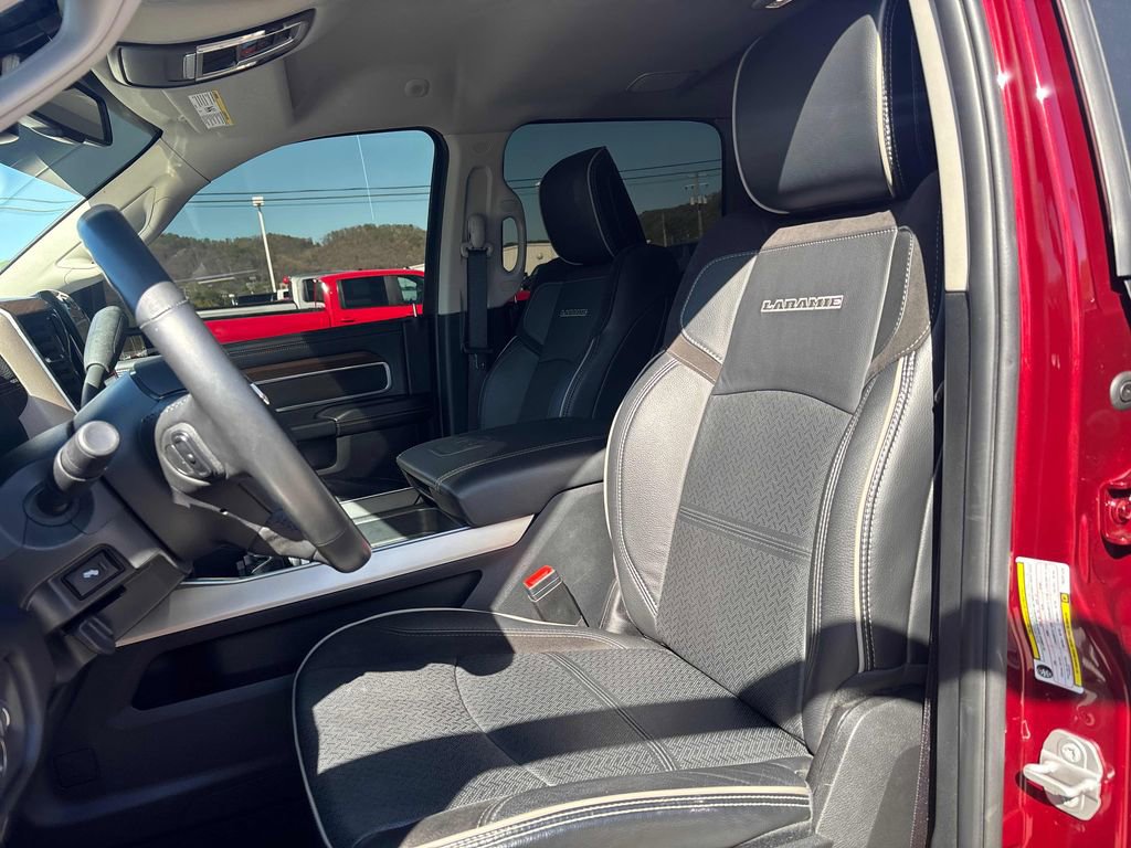 Used 2024 RAM 3500 Laramie AWD/4WD image 12