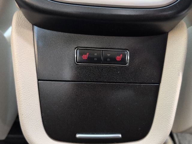 Used 2017 Lincoln MKX Reserve w/ Lincoln MKX Climate Package image 26