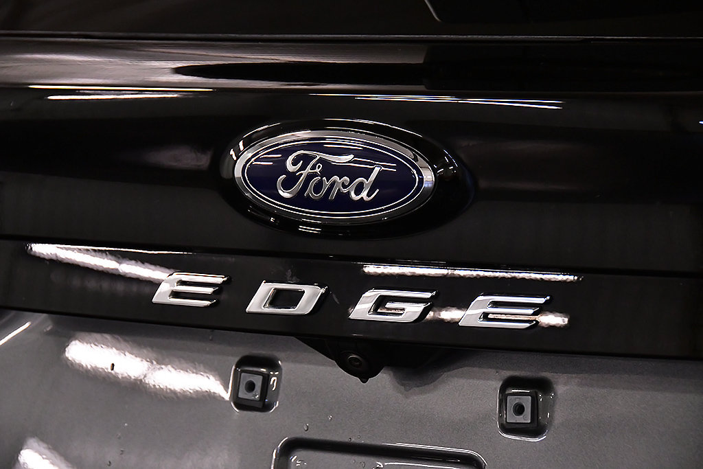 Used 2023 Ford Edge SEL w/ Sport Appearance Package AWD/4WD image 10