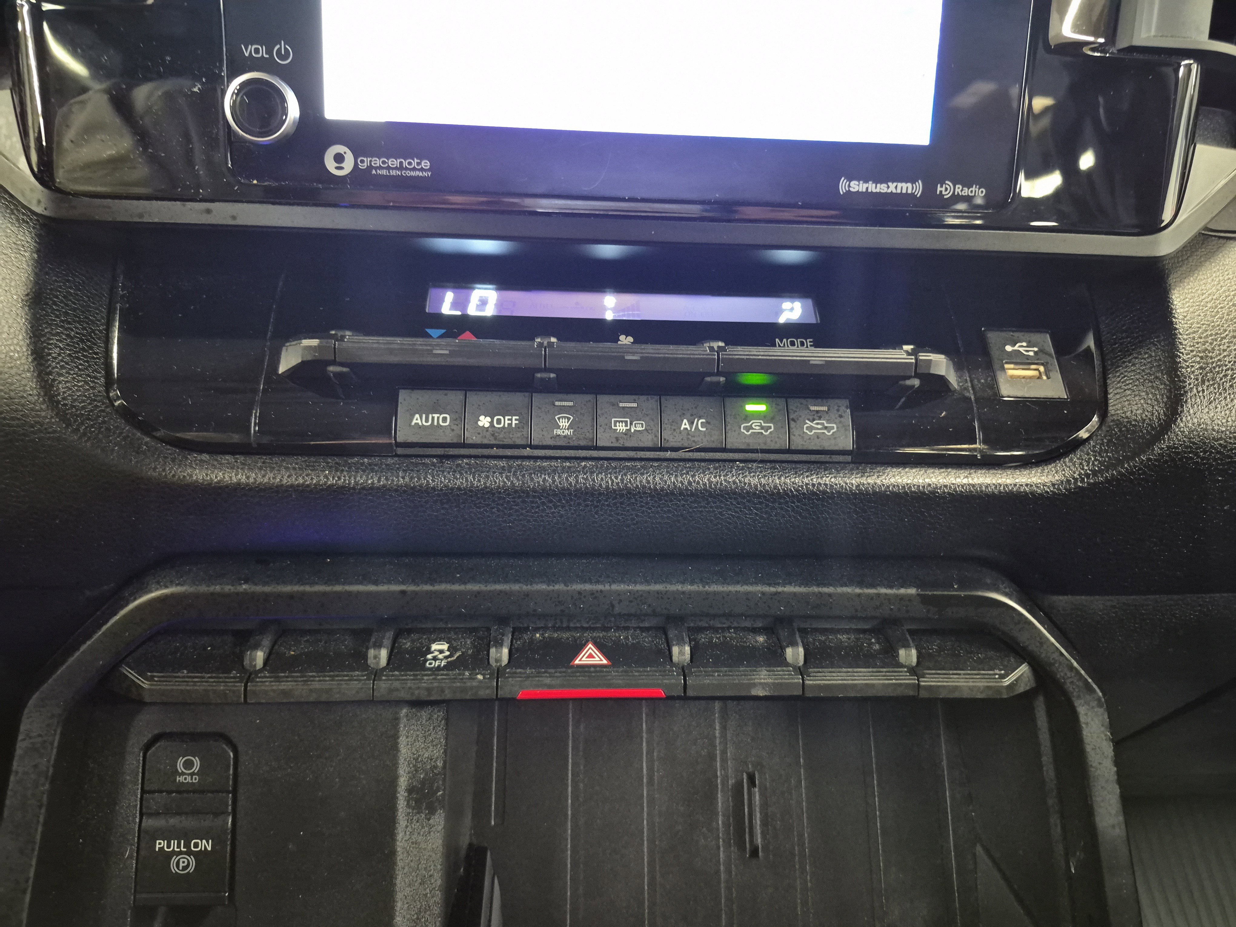 Used 2023 Toyota Tundra SR AWD/4WD image 29