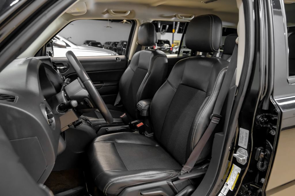 Used 2017 Jeep Patriot Sport w/ Power Value Group FWD image 33