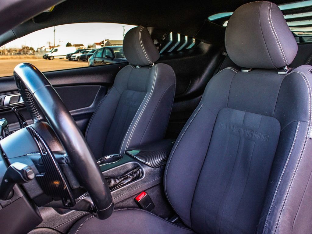 Used 2019 Ford Mustang GT w/ Ford Safe & Smart Package image 28