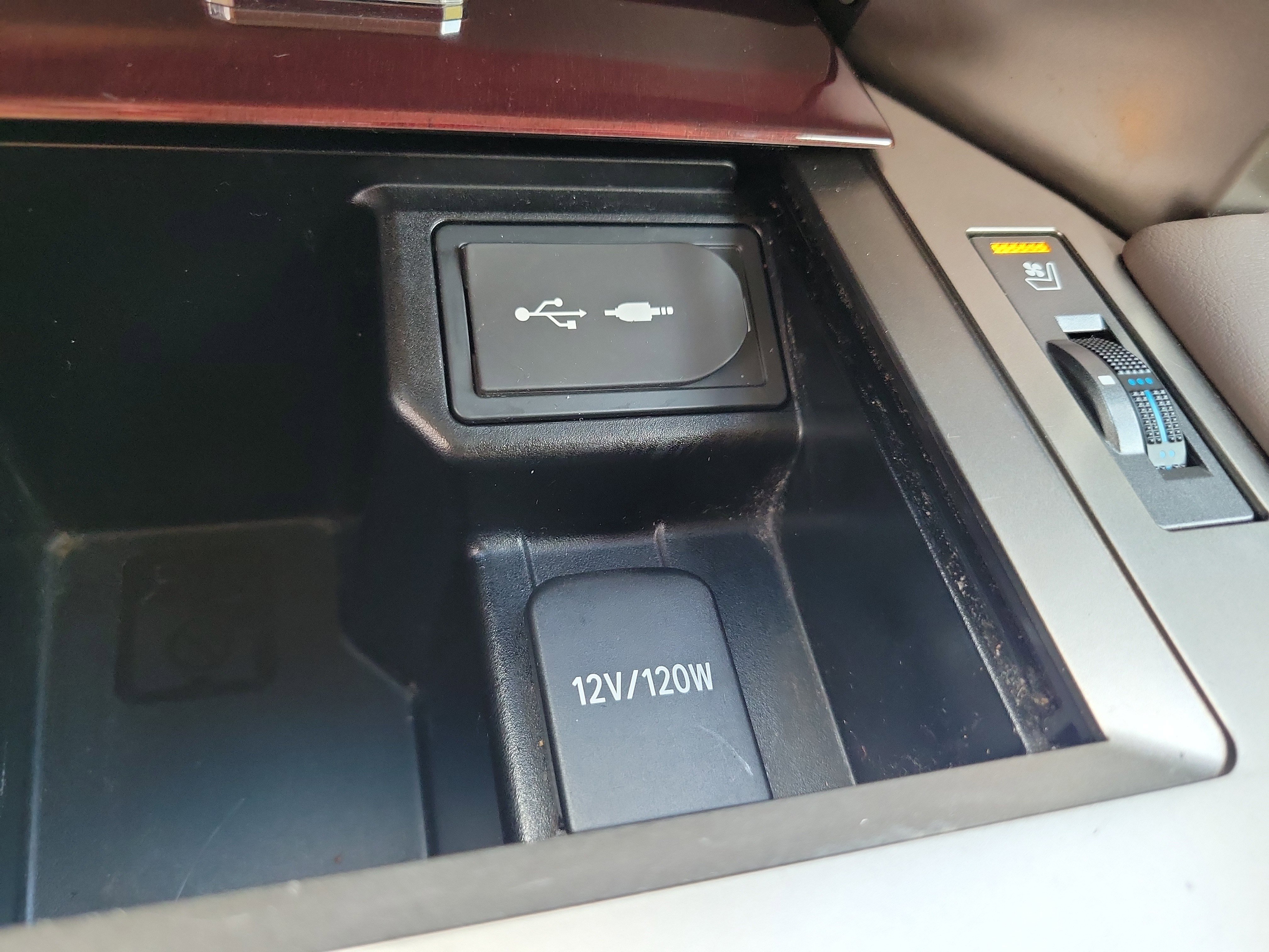 Used 2019 Lexus GX 460 image 28