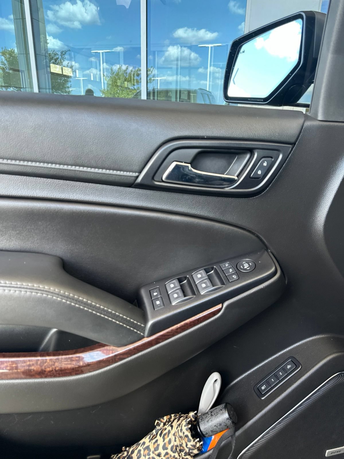 Used 2018 GMC Yukon SLT w/ Premium Edition RWD image 23