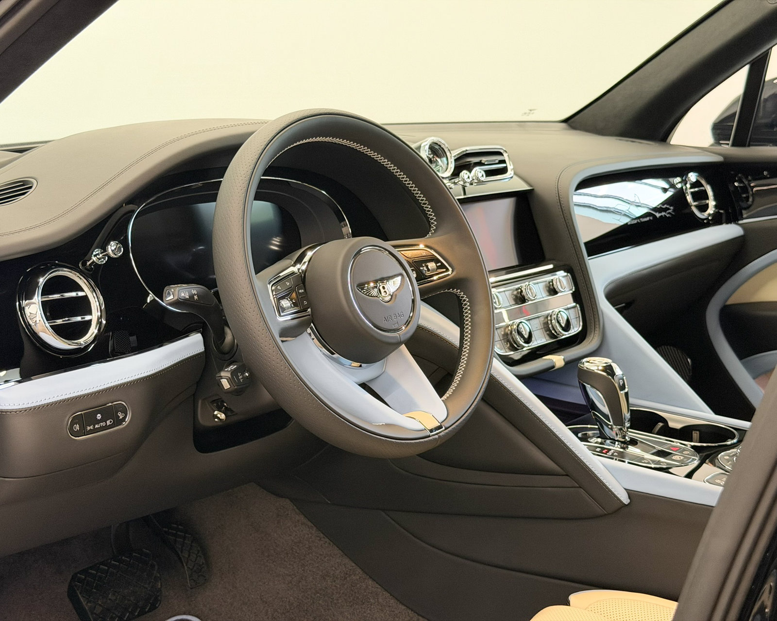 New 2027 Bentley Bentayga AWD/4WD image 20
