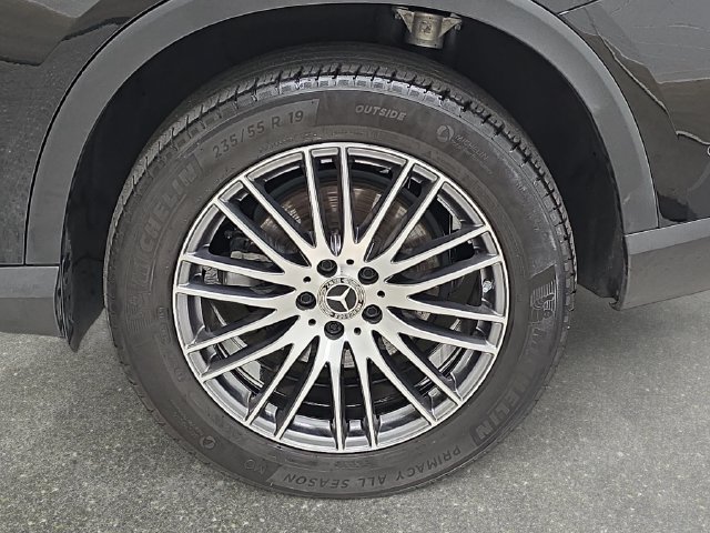 Used 2024 Mercedes-Benz GLC 300 4MATIC image 33
