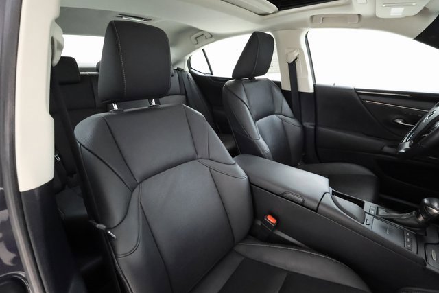 Used 2021 Lexus ES 300h 300h w/ Premium Package image 25