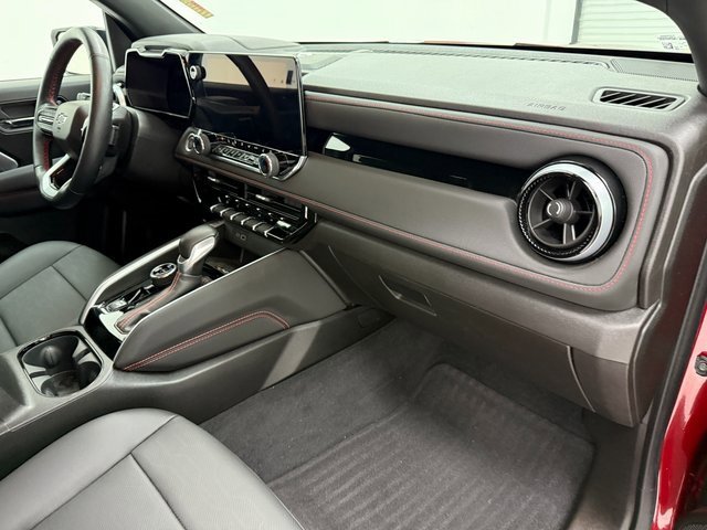 Used 2024 Chevrolet Colorado Z71 w/ Z71 Convenience Package 2 image 10