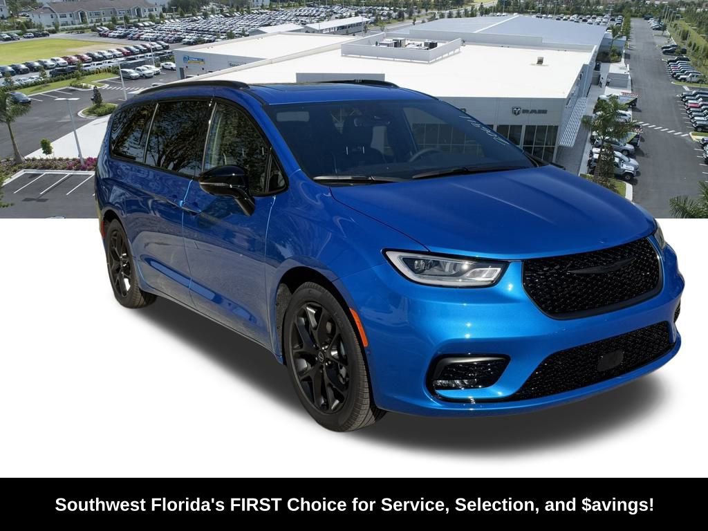 New 2026 Chrysler Pacifica Limited w/ S Appearance Package video 2