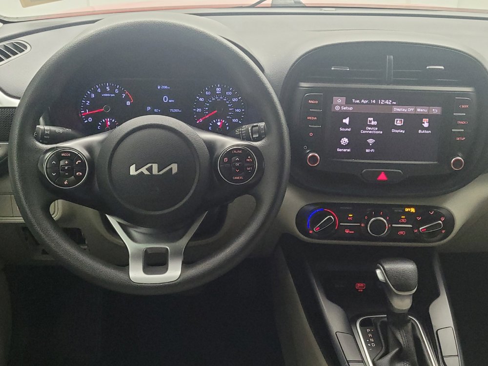 Used 2022 Kia Soul LX image 22