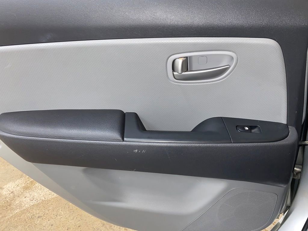 Used 2007 Hyundai Elantra GLS image 24