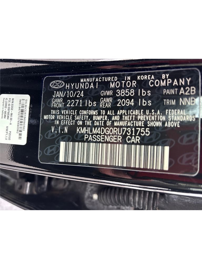 Used 2024 Hyundai Elantra SEL image 16