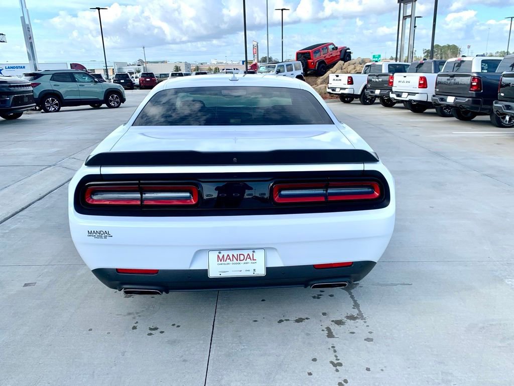 Used 2023 Dodge Challenger R/T w/ Blacktop Package image 6