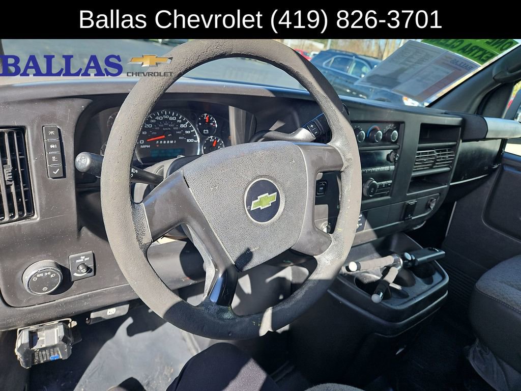 Certified 2015 Chevrolet Express 3500 Extended RWD image 10