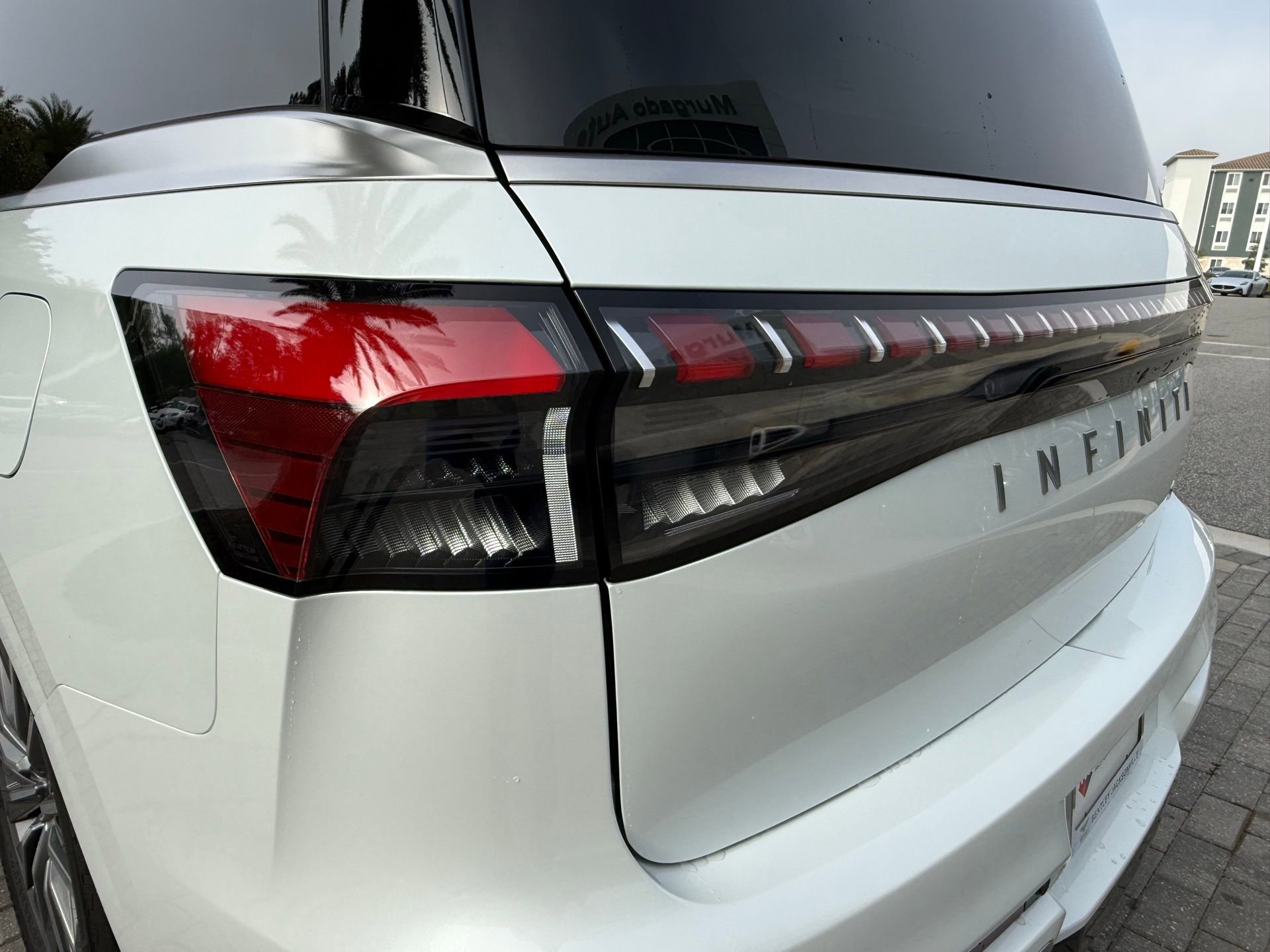 Used 2025 INFINITI QX80 Luxe image 14